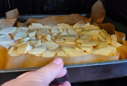 Фото шага рецепта Яблочный пирогневидимка 174785 шаг 11  