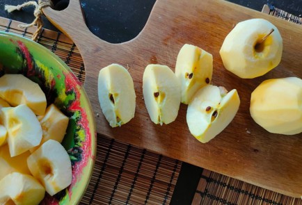 Фото шага рецепта Яблочный пирогневидимка 174785 шаг 5  