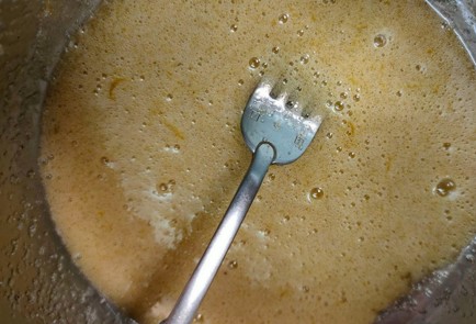 Фото шага рецепта Яблочный пирог с ванильным кремом 188643 шаг 5  