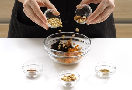 Фото шага рецепта Яблоки в духовке 152826 шаг 4  