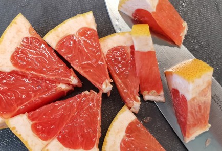 Фото шага рецепта Ягодный морс с малиной и облепихой 152875 шаг 2  