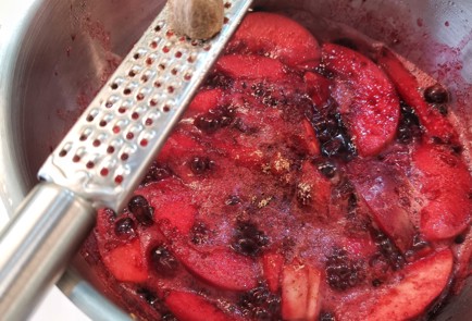 Фото шага рецепта Ягодный глинтвейн 174927 шаг 10  