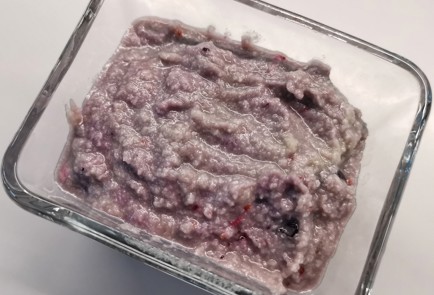 Фото шага рецепта Ягодный кетокекс в микроволновке 174882 шаг 8