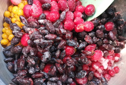 Фото шага рецепта Ягодный морс 186425 шаг 4  