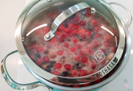 Фото шага рецепта Ягодный морс 186425 шаг 9  