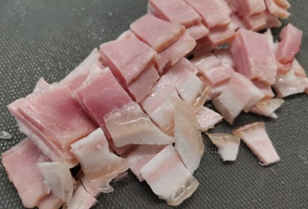 Фото шага рецепта Яичная лапша с беконом 186722 шаг 1  