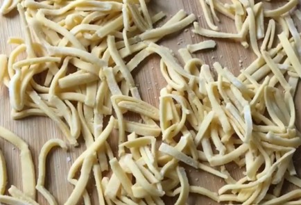 Фото шага рецепта Яичная лапша 174347 шаг 10  