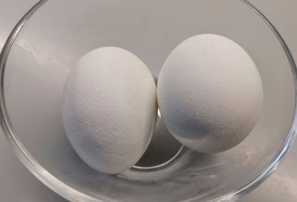 Фото шага рецепта Яичная начинка для блинов 173417 шаг 1  