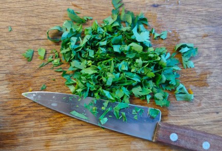 Фото шага рецепта Яичница на завтрак как шакшука 186525 шаг 13  