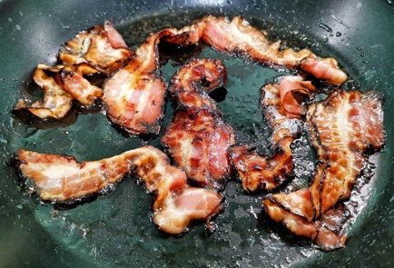 Фото шага рецепта Яичница побритански 140311 шаг 2  