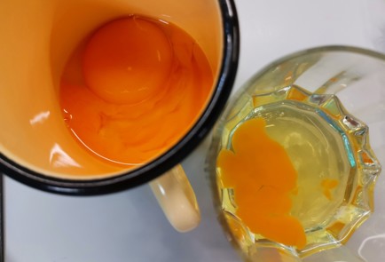 Фото шага рецепта Яичница с лисичками 186831 шаг 2  