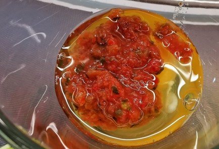 Фото шага рецепта Яичница с перцем рамиро 153114 шаг 3  