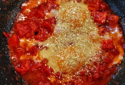 Фото шага рецепта Яичнотоматная каша 152597 шаг 7  