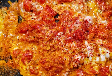 Фото шага рецепта Яичнотоматная каша 152597 шаг 9  