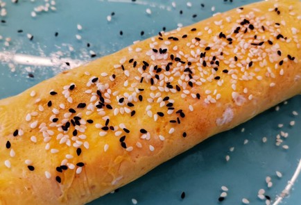 Фото шага рецепта Яичный рулет с лососем и авокадо 152309 шаг 8  