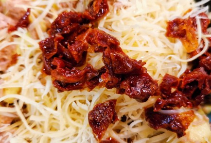 Фото шага рецепта Яичный салат с тунцом и авокадо 152751 шаг 8  