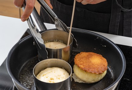 Фото шага рецепта Японские панкейки 187029 шаг 10  