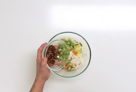 Фото шага рецепта Японский оливье 140262 шаг 11  