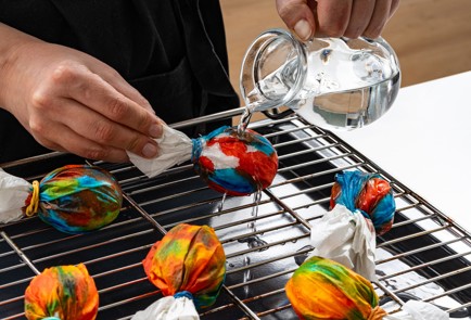 Фото шага рецепта Яйца на Пасху в салфетках 188941 шаг 6  