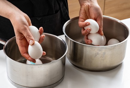 Фото шага рецепта Яйца на Пасху в вине 188942 шаг 2  