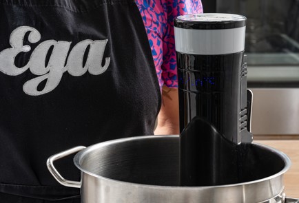 Фото шага рецепта Яйца пашот в сувиде 187089 шаг 3  