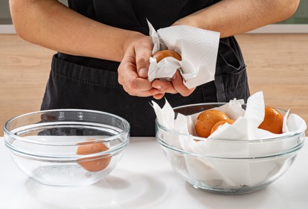 Фото шага рецепта Яйца пашот в сувиде 187089 шаг 5  