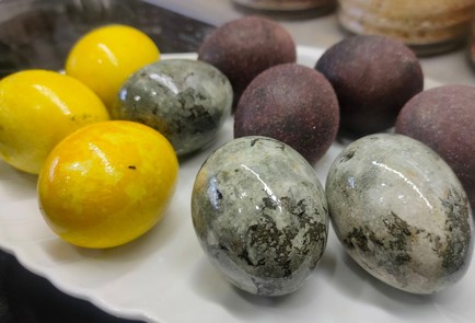 Фото шага рецепта Яйца окрашенные в каркаде 176230 шаг 10