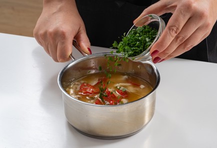 Фото шага рецепта Язычки трески в нежном соусе 174543 шаг 8