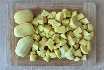 Фото шага рецепта Язык с картофелем и морковью запеченный в духовке 174089 шаг 3  