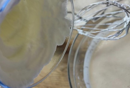 Фото шага рецепта Йогуртовый пирог без муки 188317 шаг 12