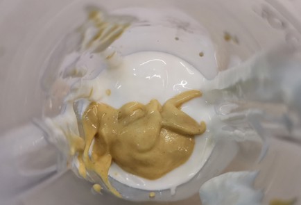 Фото шага рецепта Йогуртовый соус к овощам 173422 шаг 4  