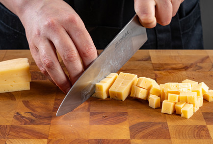 Фото шага рецепта Йоркширский пудинг с начинкой 191075 шаг 5  