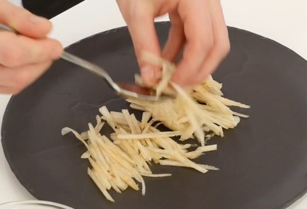 Фото шага рецепта Тартар покорейски юкхе 125117 шаг 7  