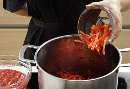 Фото шага рецепта Заготовка для борща 152701 шаг 9