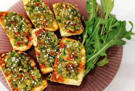 Фото шага рецепта Закуска из адыгейского сыра с соусом песто 173694 шаг 10