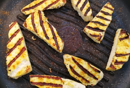 Фото шага рецепта Закуска из адыгейского сыра 174010 шаг 7  