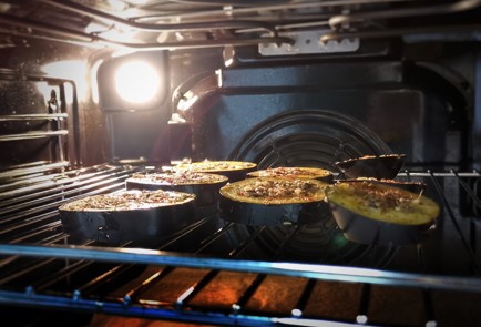 Фото шага рецепта Закуска из баклажана с сыром в духовке на решетке 152930 шаг 8  