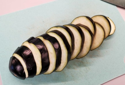 Фото шага рецепта Закуска из баклажана капрезе 140883 шаг 1  