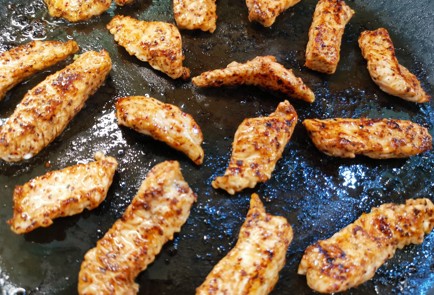 Фото шага рецепта Закуска из грудки индейки 175670 шаг 10