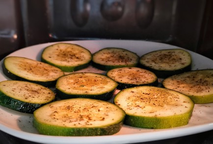 Фото шага рецепта Закуска из кабачка с печенью трески 151272 шаг 18  