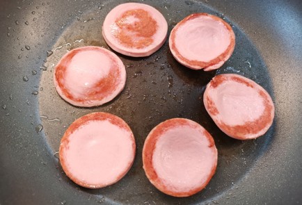 Фото шага рецепта Закуска из колбасы 189888 шаг 4  