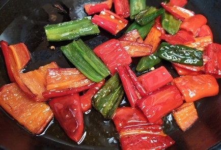 Фото шага рецепта Закуска из острых перцев 188947 шаг 3  