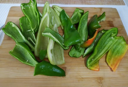 Фото шага рецепта Закуска из зеленых перцев 190117 шаг 2  