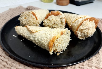 Фото шага рецепта Закуска с курицей и грибами 191223 шаг 10  