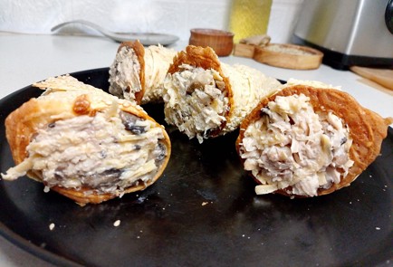 Фото шага рецепта Закуска с курицей и грибами 191223 шаг 8  