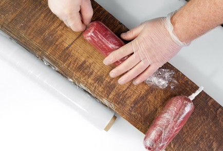 Фото шага рецепта Закуска вителлотоннато 58547 шаг 1  