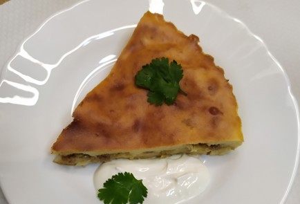 Фото шага рецепта Заливной пирог с капустой и фаршем 190474 шаг 12  