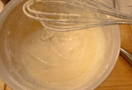 Фото шага рецепта Заливной пирог с луком и яйцом 190965 шаг 10