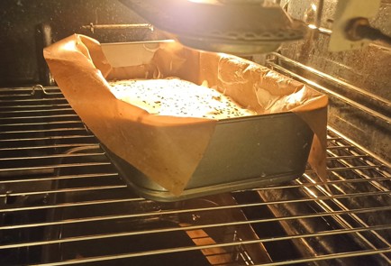 Фото шага рецепта Заливной пирог с луком и яйцом 190965 шаг 18