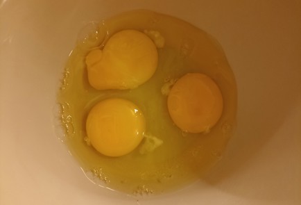 Фото шага рецепта Заливной яблочный пирог 190962 шаг 2  